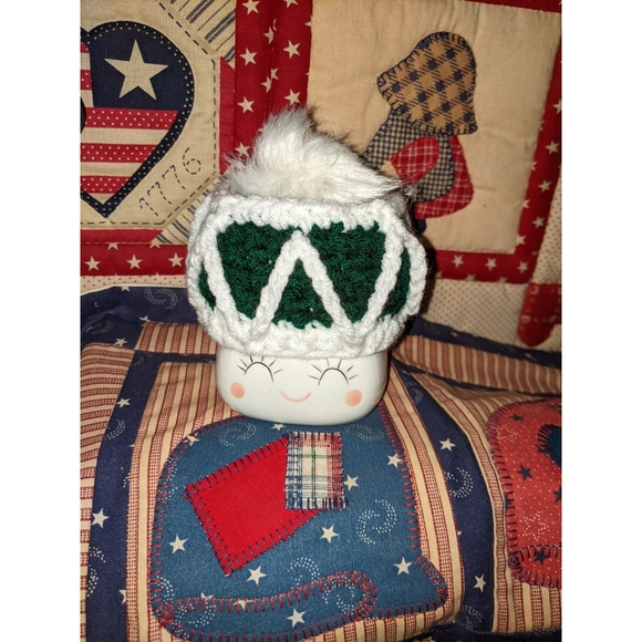 Marshmallow Mug Prince Hat - Picture 2 of 2